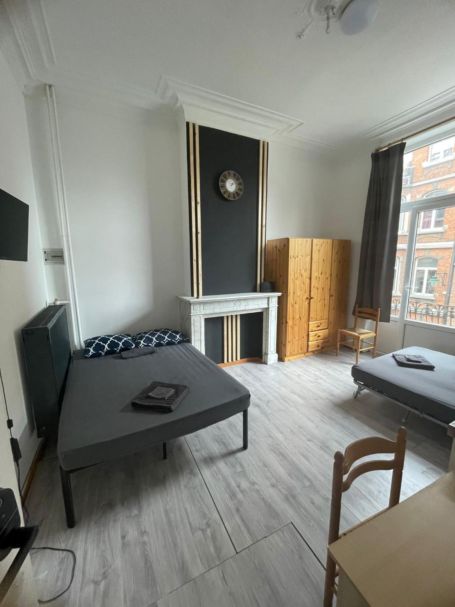 European District Hostel Brussel Eksteriør bilde