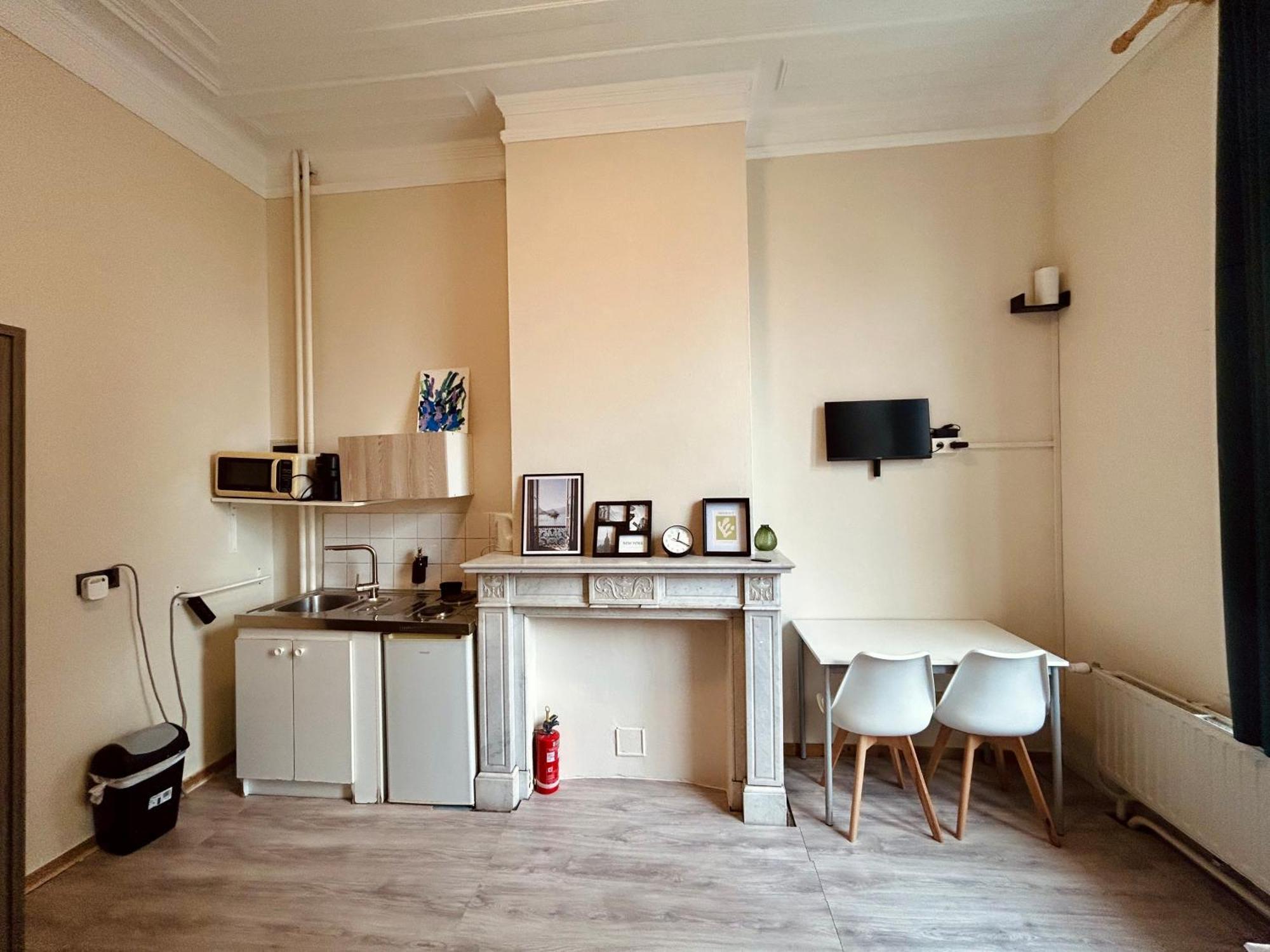European District Hostel Brussel Eksteriør bilde