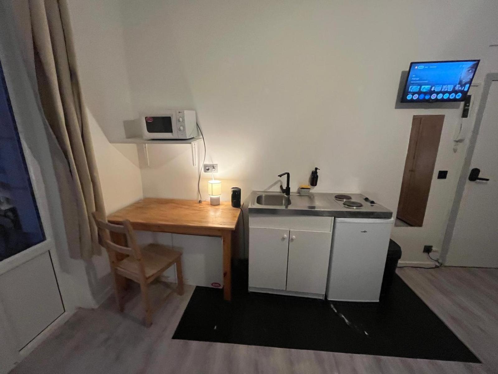 European District Hostel Brussel Eksteriør bilde