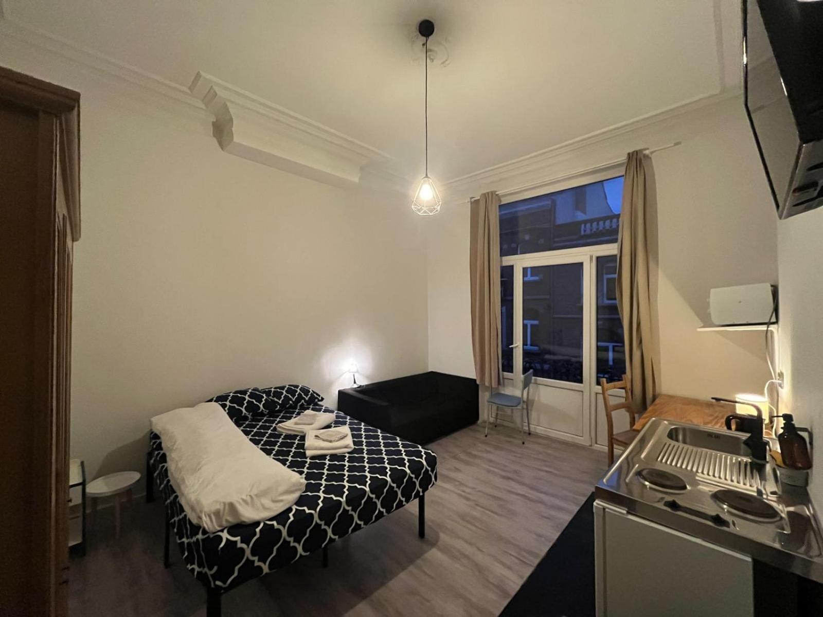 European District Hostel Brussel Eksteriør bilde