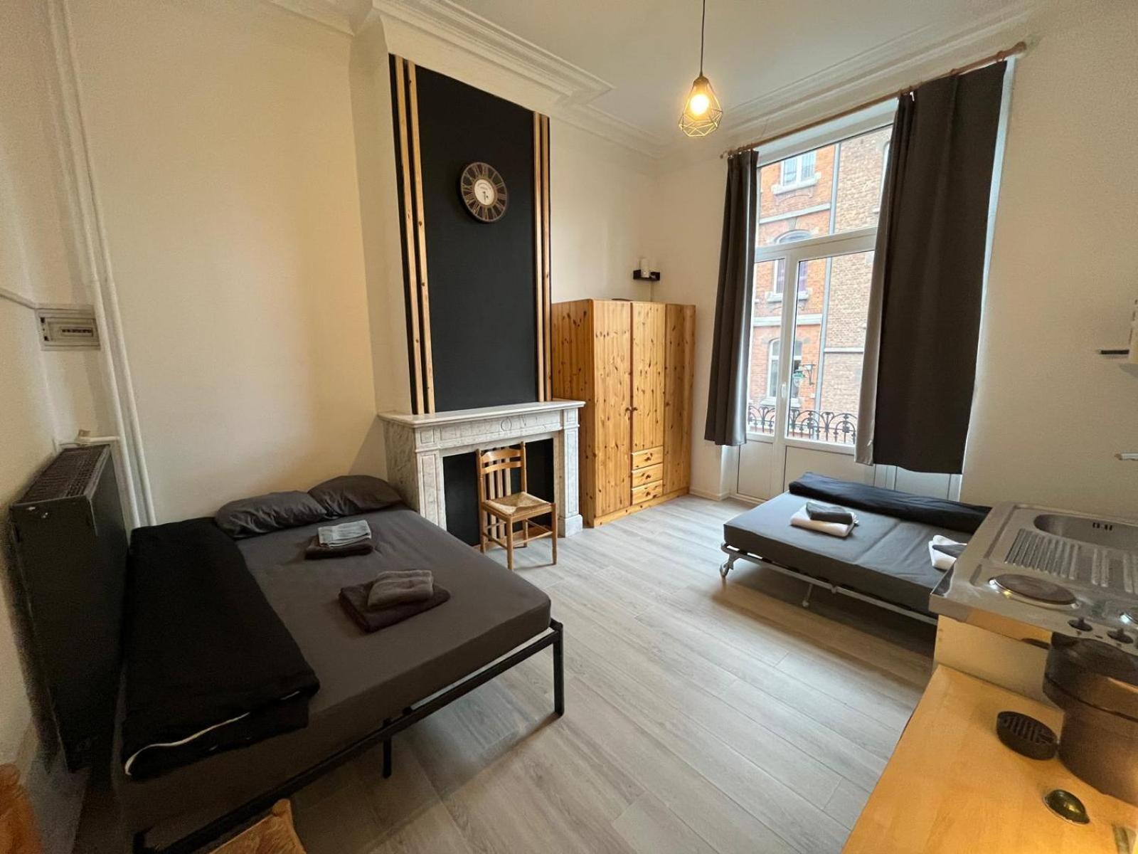 European District Hostel Brussel Eksteriør bilde